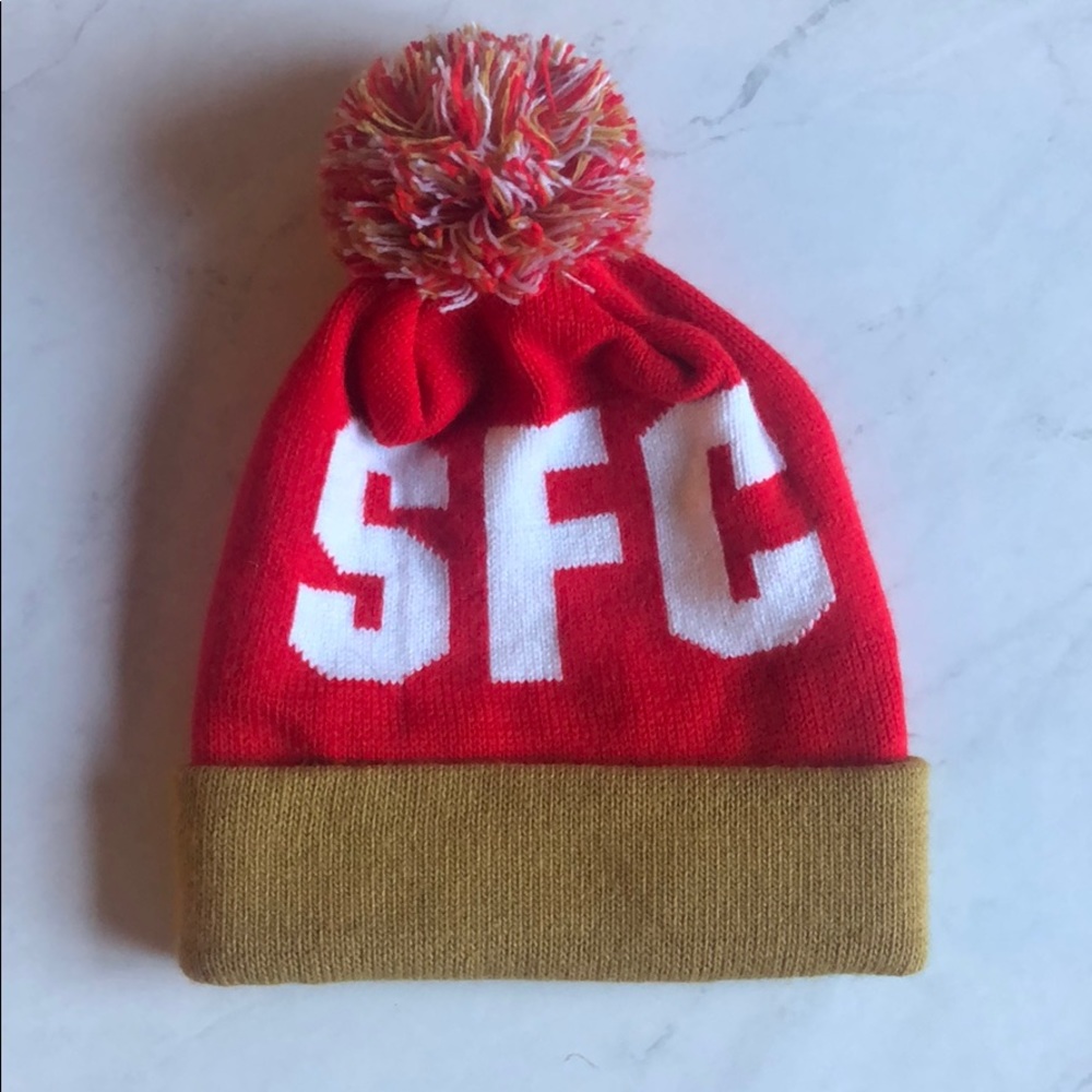 San Francisco City beanie with Pom